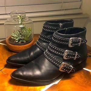 Aqua Studded Bootie👌🏼